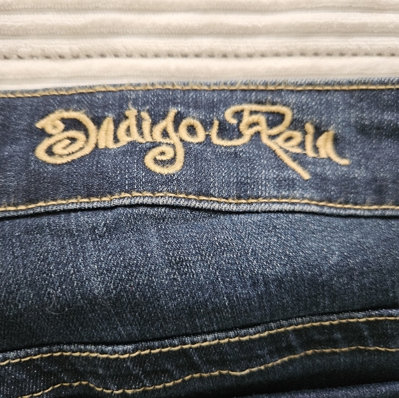 Indigo Rein Distressed Blue Jeans Cropped Size 11 - Picture 13 of 14